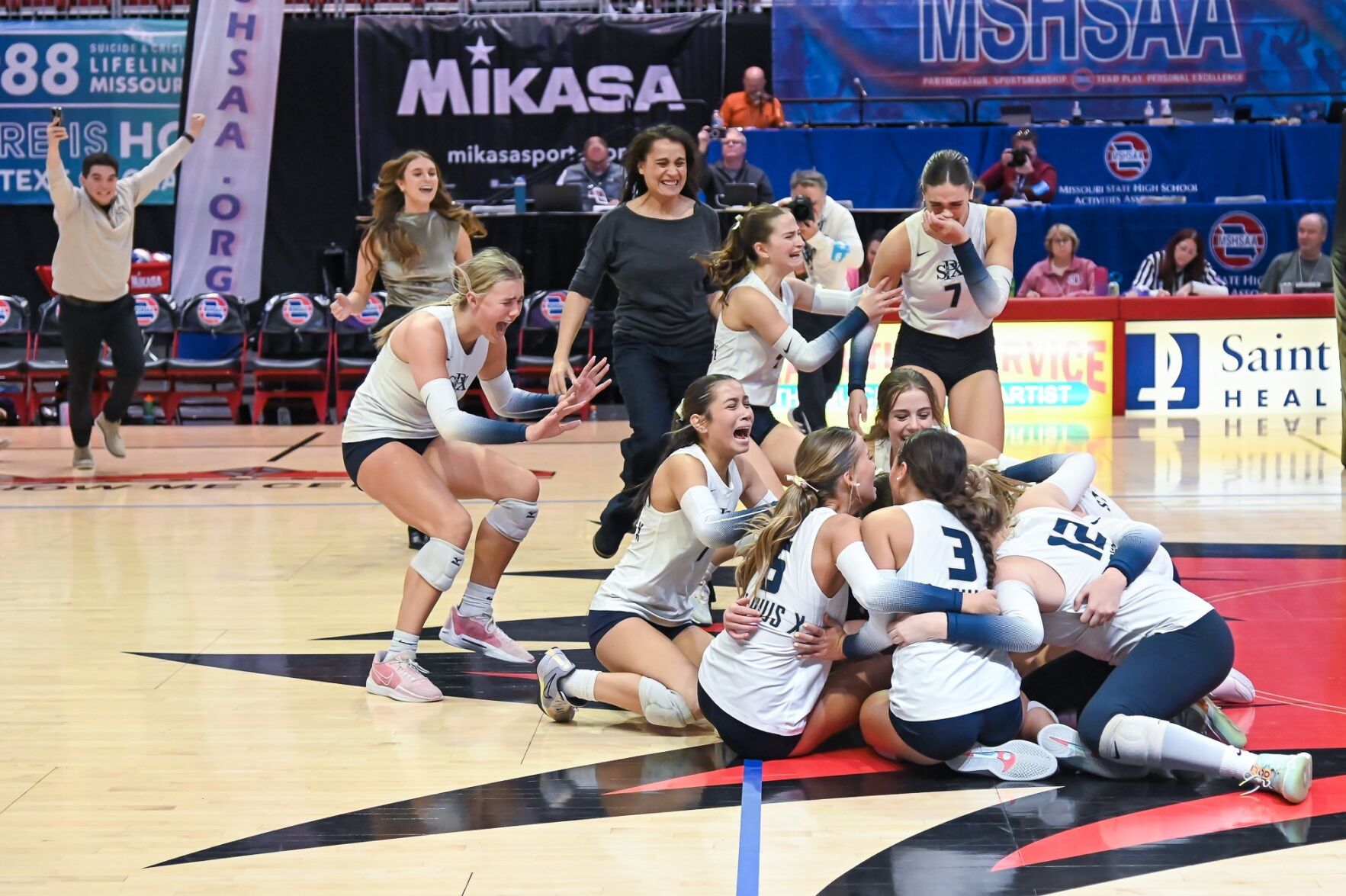 11/7/24 - Girls Volleyball - C4 Champ - St Piux X vs Jefferson City